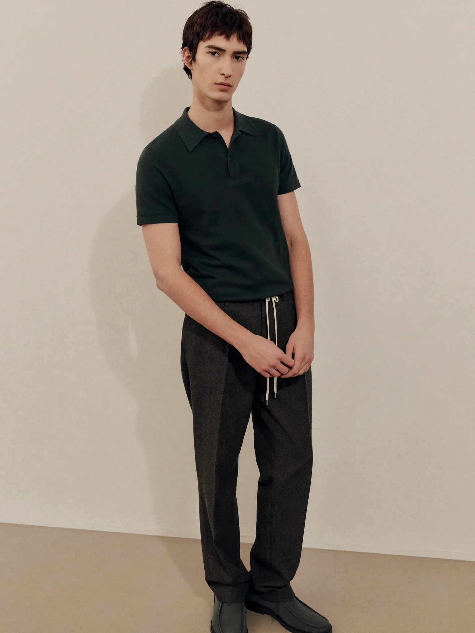 패션 포즈: Standing · Three Quarter · Both Bent · Straight Even