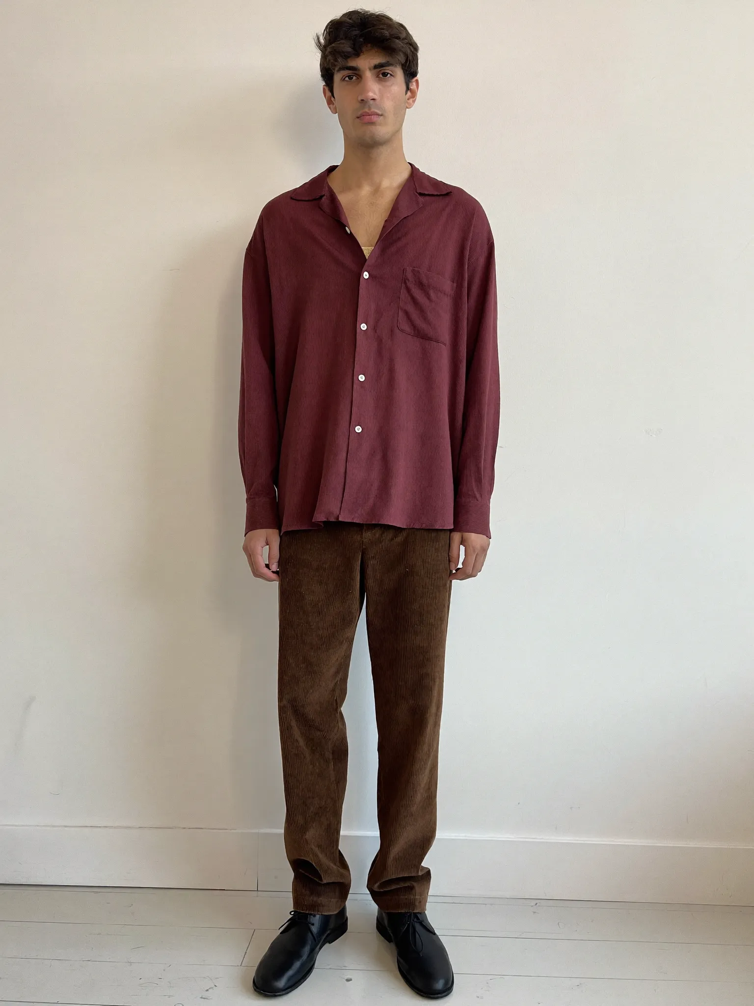 패션 포즈: Standing · Front · At Sides · Apart