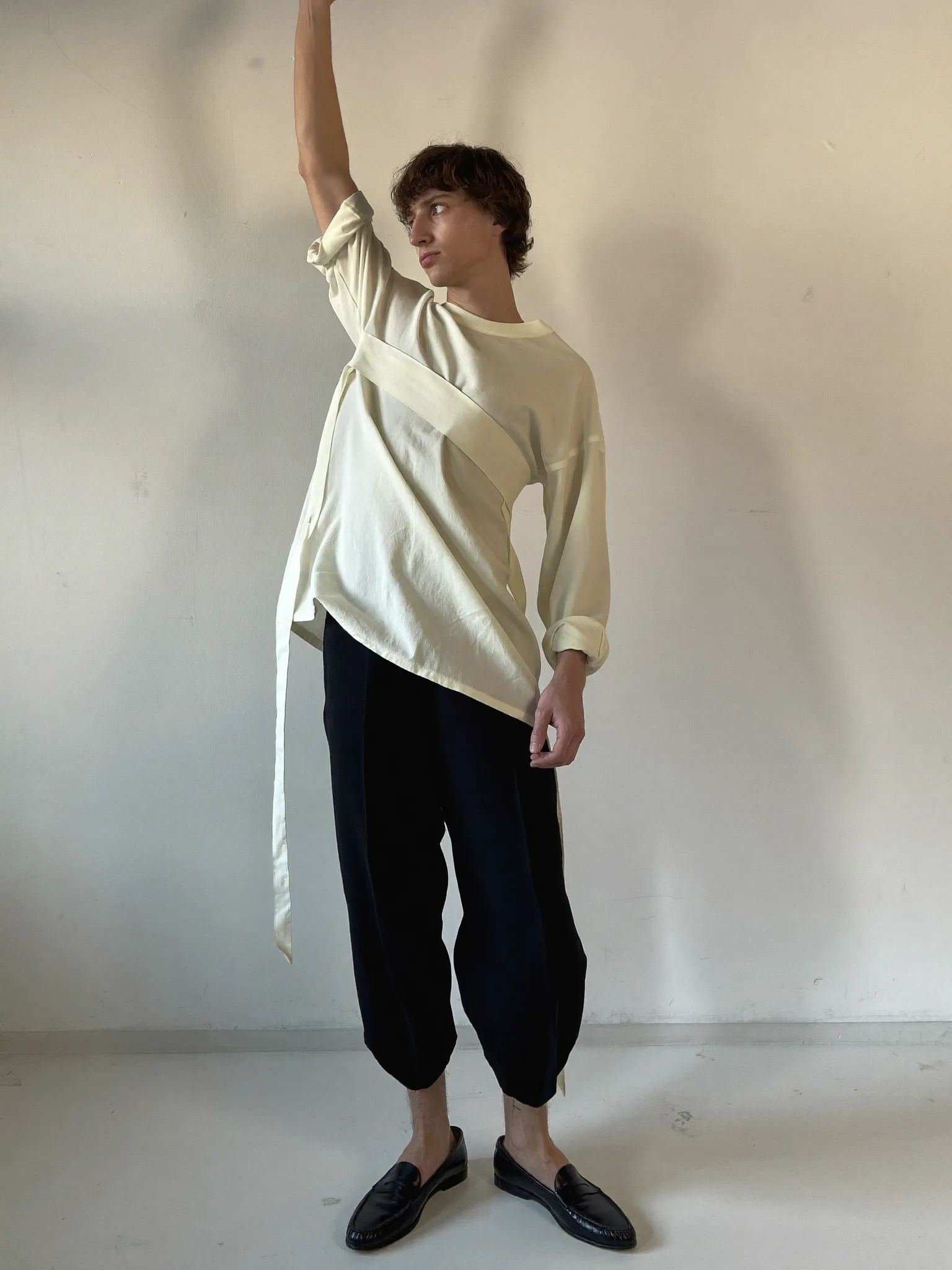 패션 포즈: Standing · Three Quarter · One Overhead · Straight Even