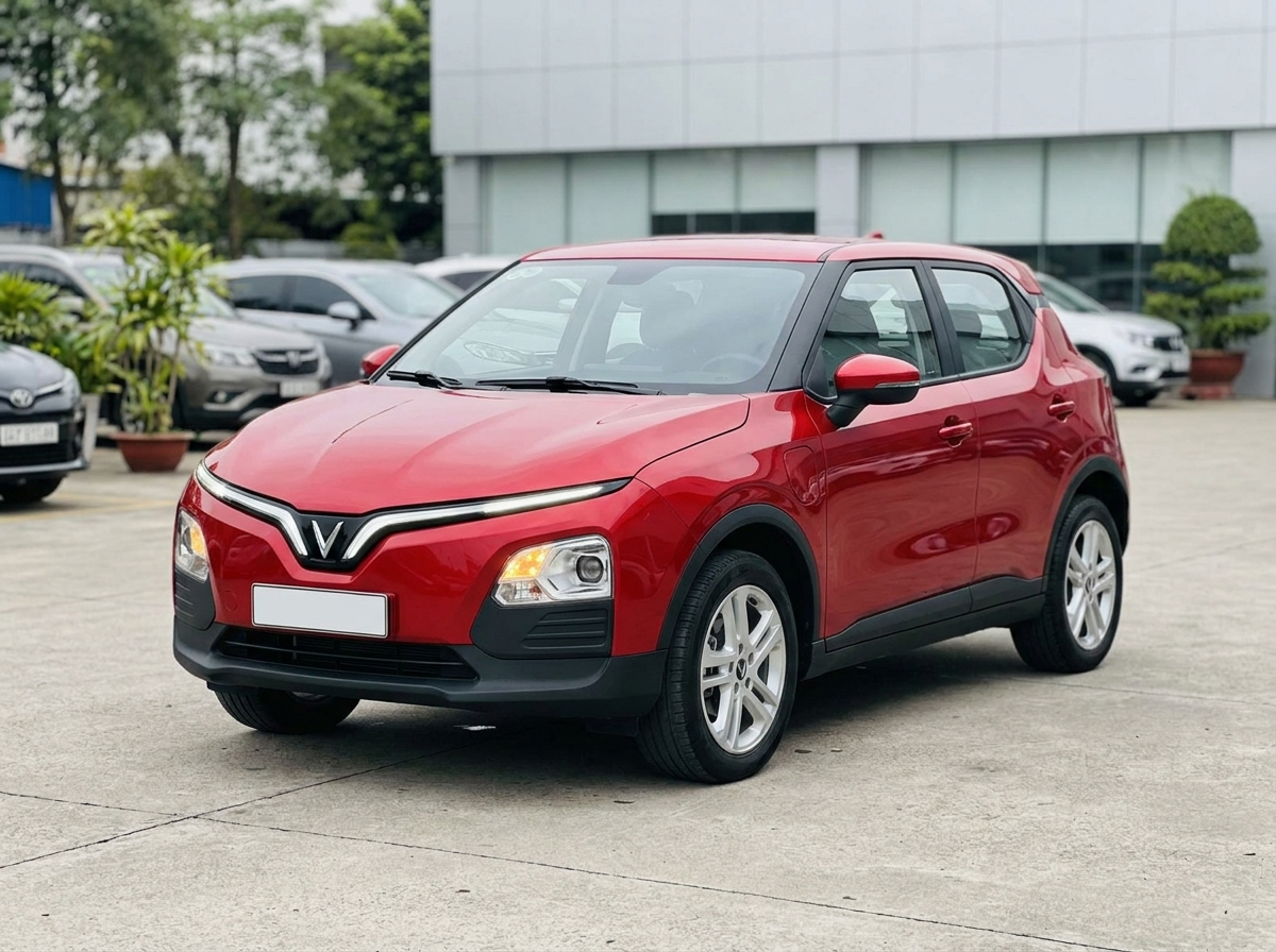 VinFast VF 5 Plus 2024 màu đỏ cũ tại Dĩ An, Bình Dương