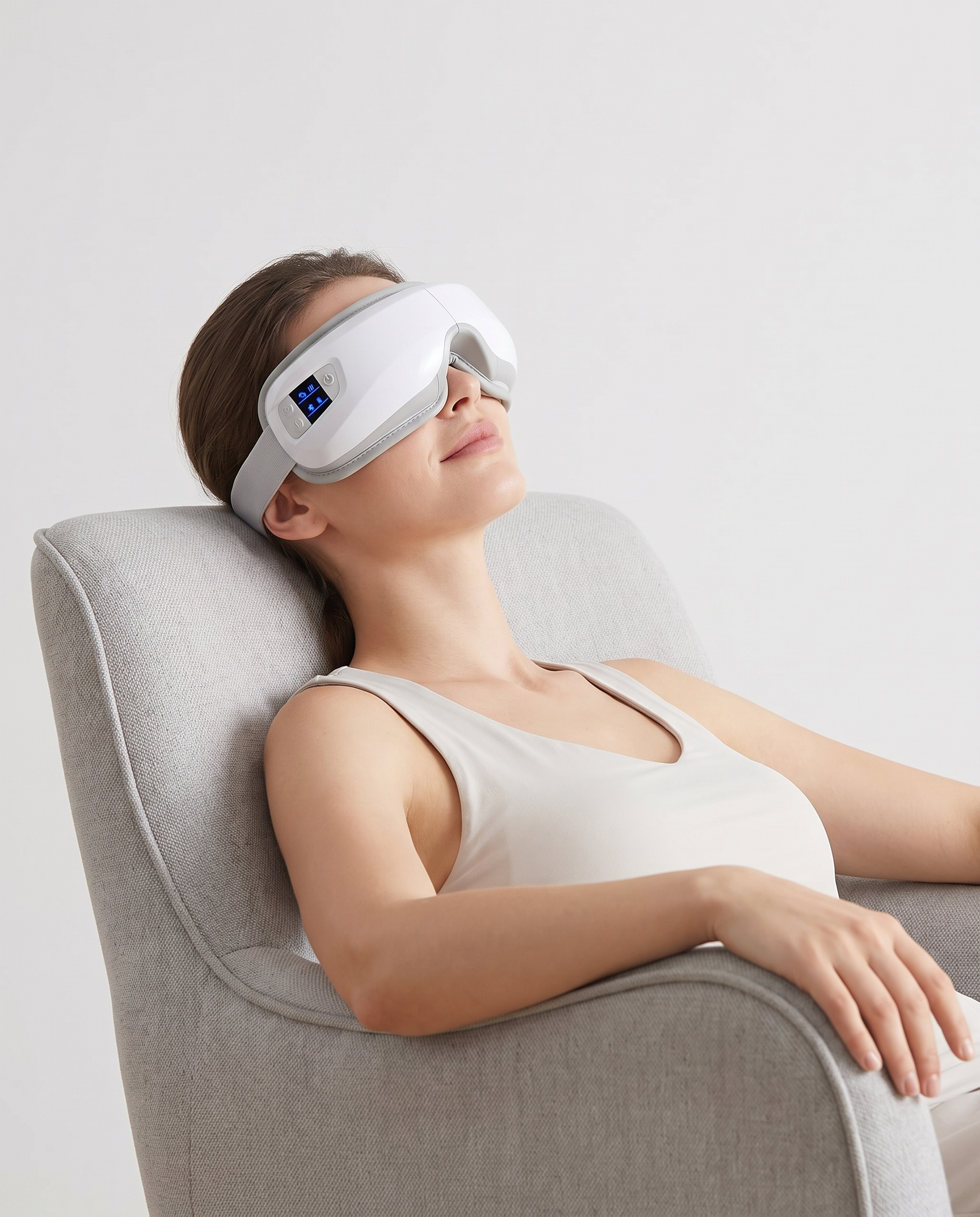 Relaxing while wearing Marlo
