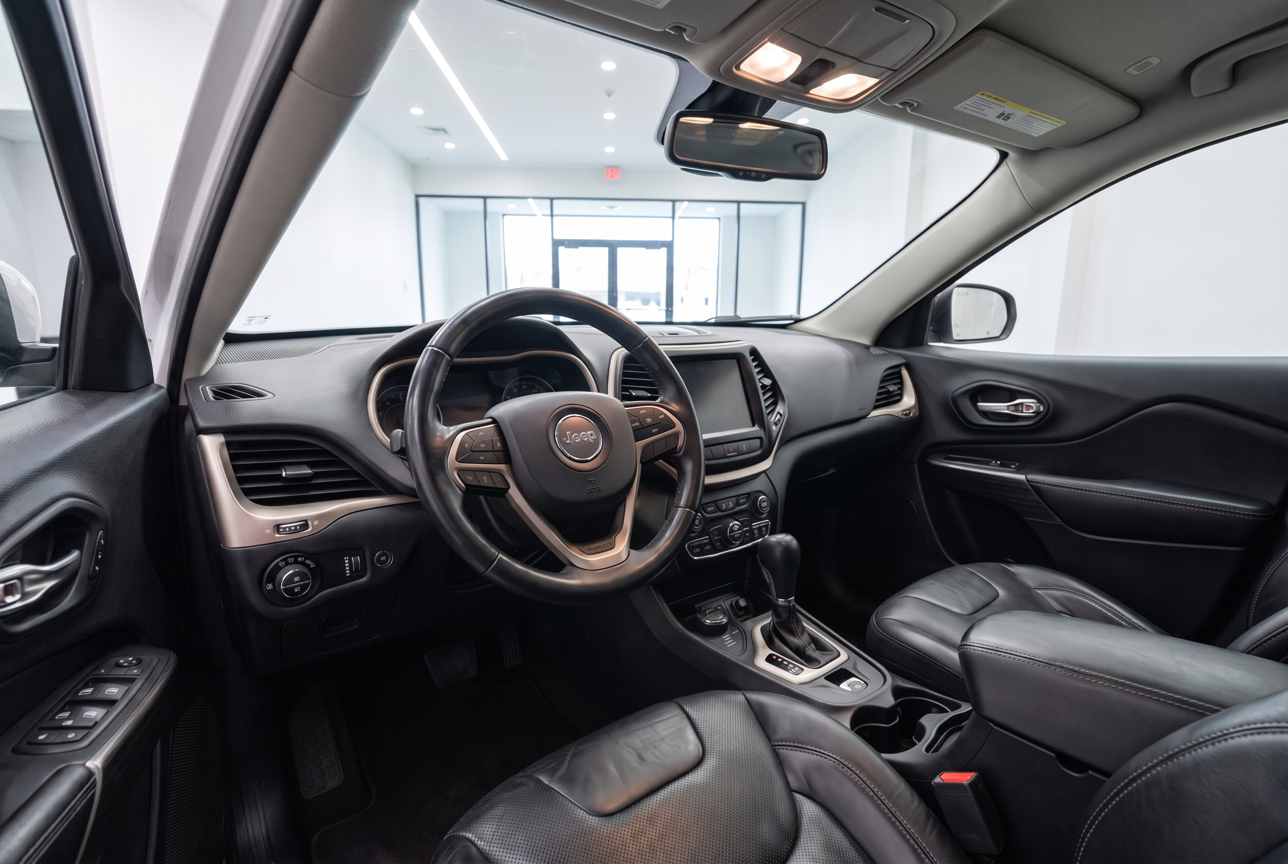 Nachher: Innenraum im Showroom