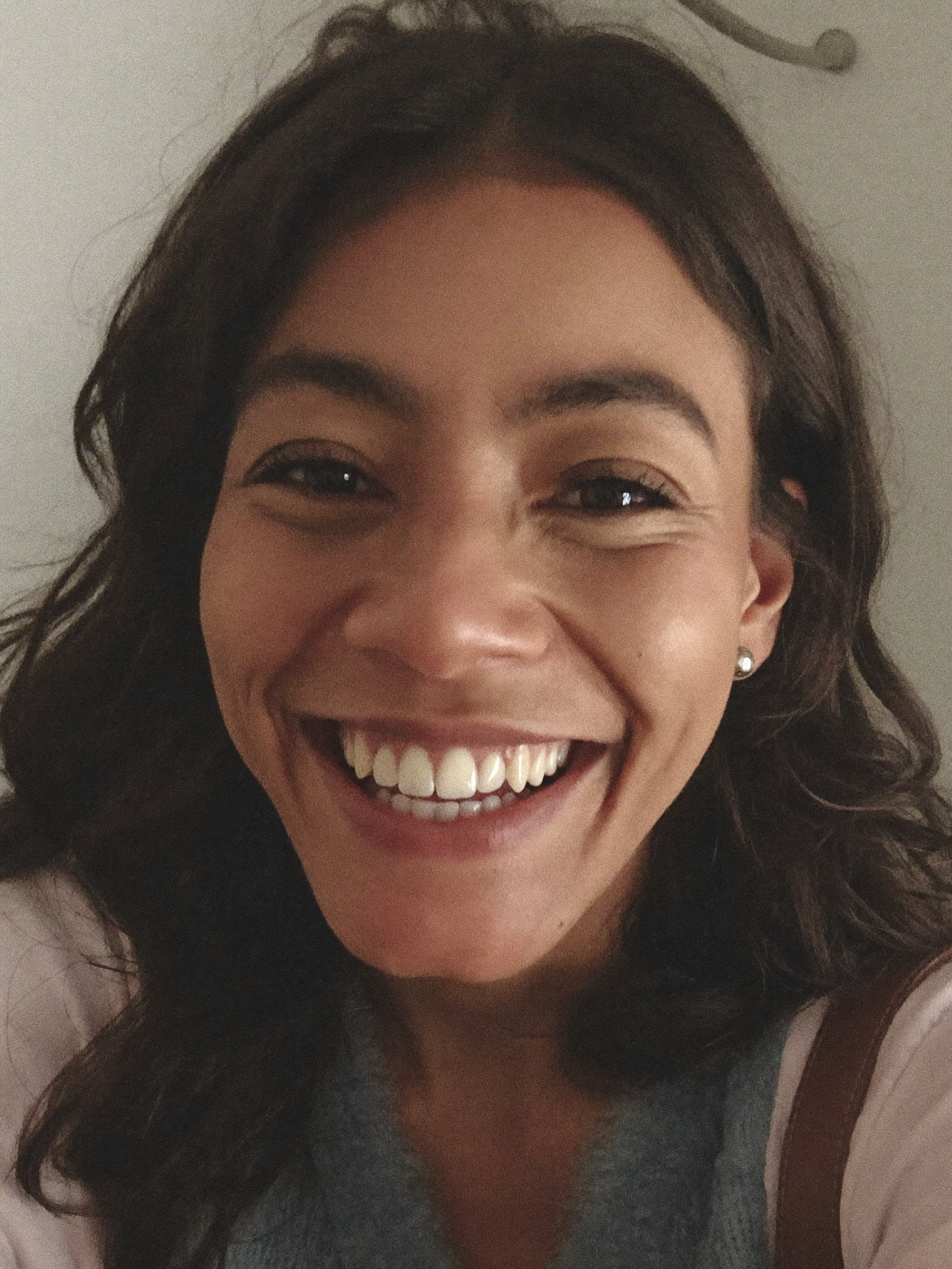 Real woman smiling, selfie-style photo
