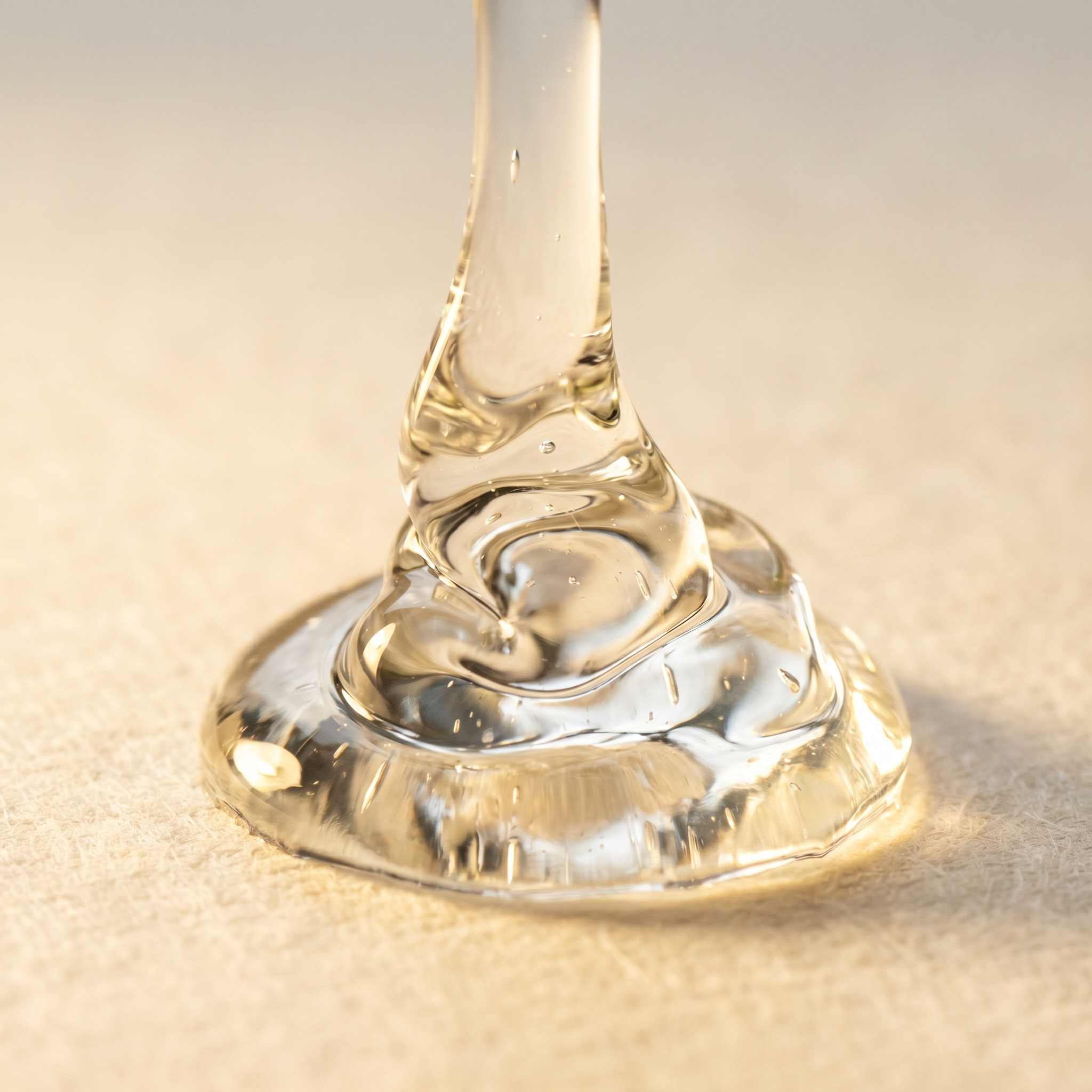 Clear serum-like body wash gel