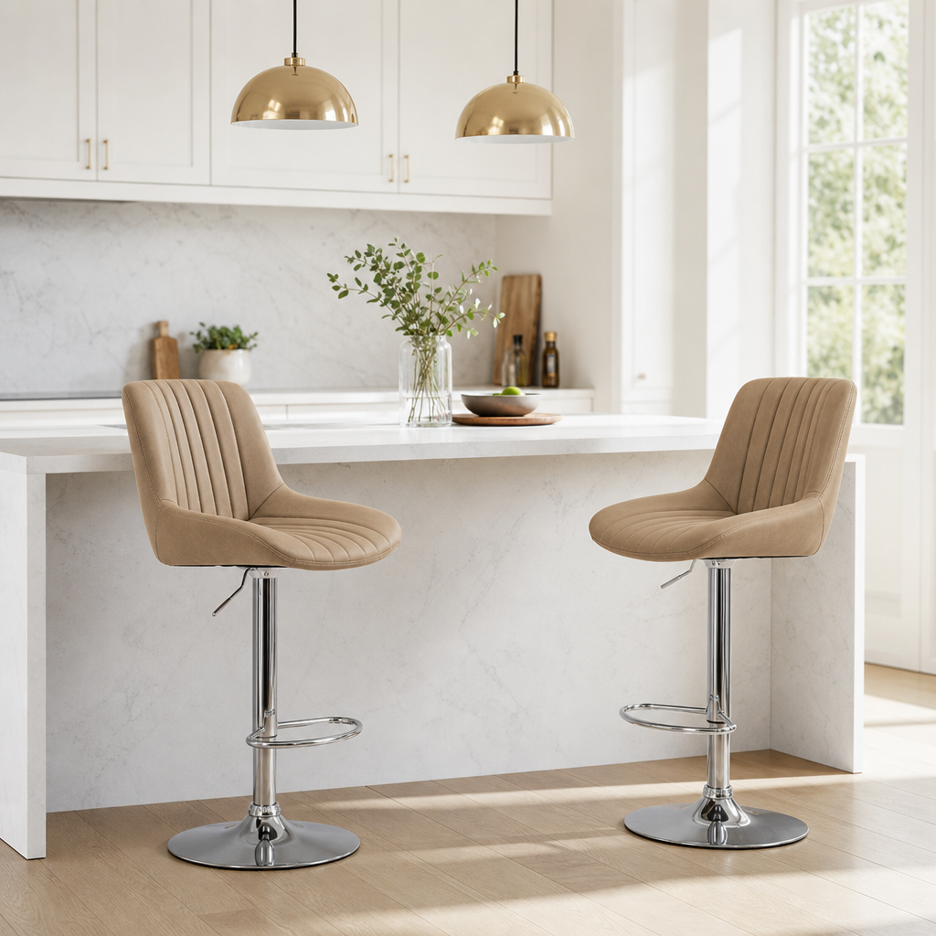 Duo Oslo dans une cuisine scandinave en marbre blanc