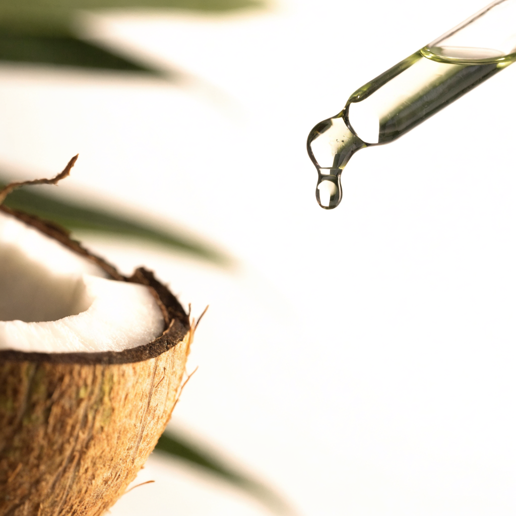 Coconut and clear MCT oil dropper