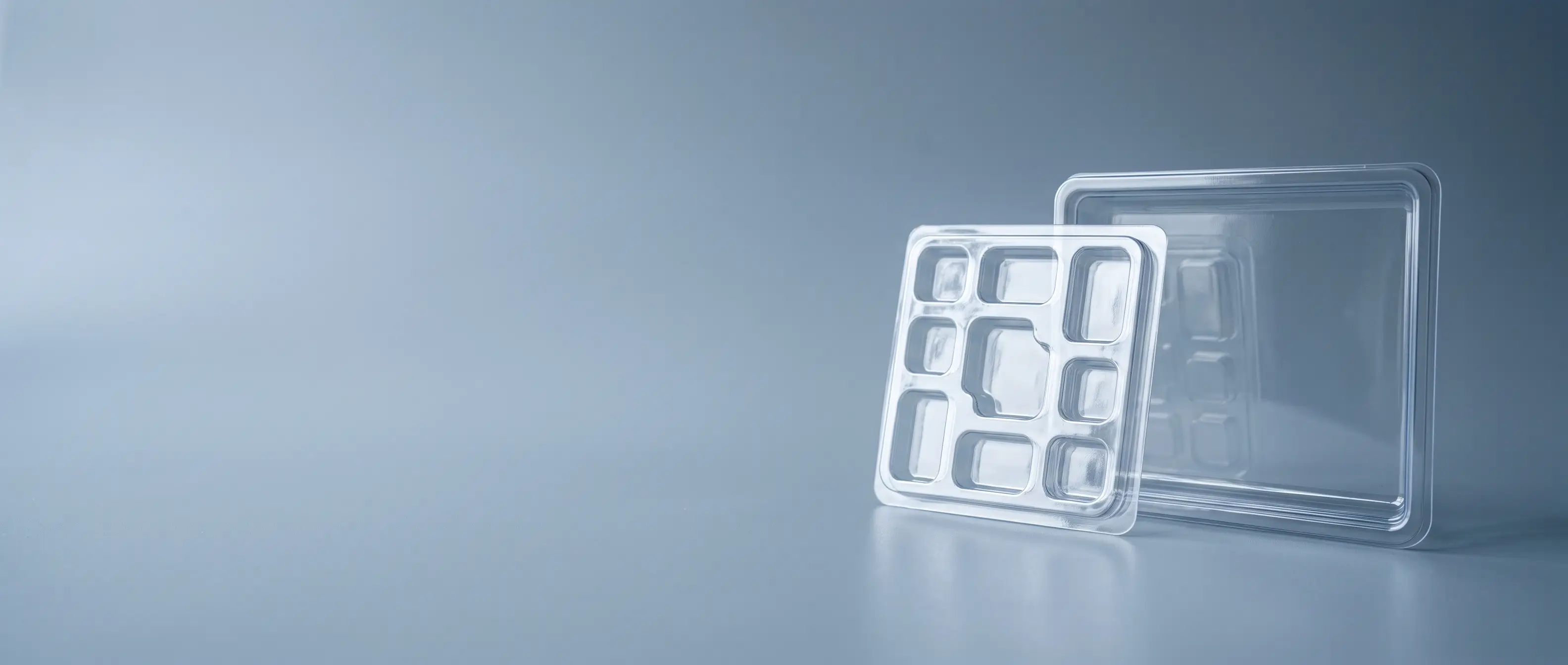 Glass-clear formed COC pharmaceutical blister — halogen-free, outstanding moisture-barrier forming film