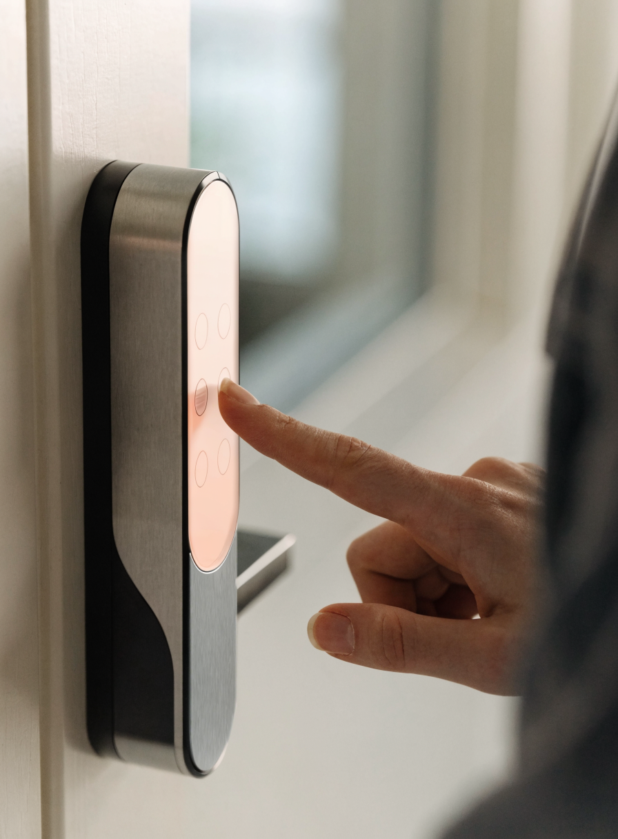 Smart door lock keypad