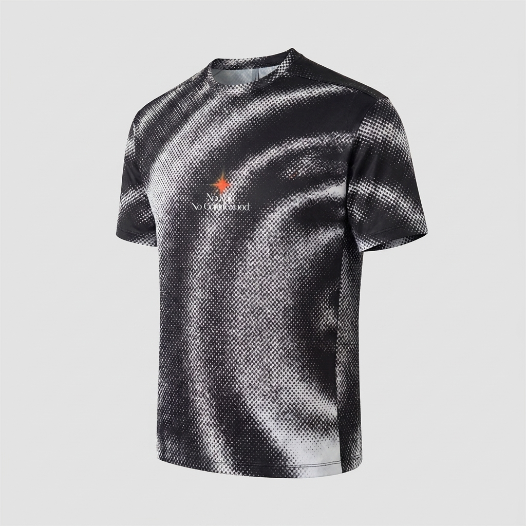 Men's Outdoor Pixel Print Tee - angled detail view
