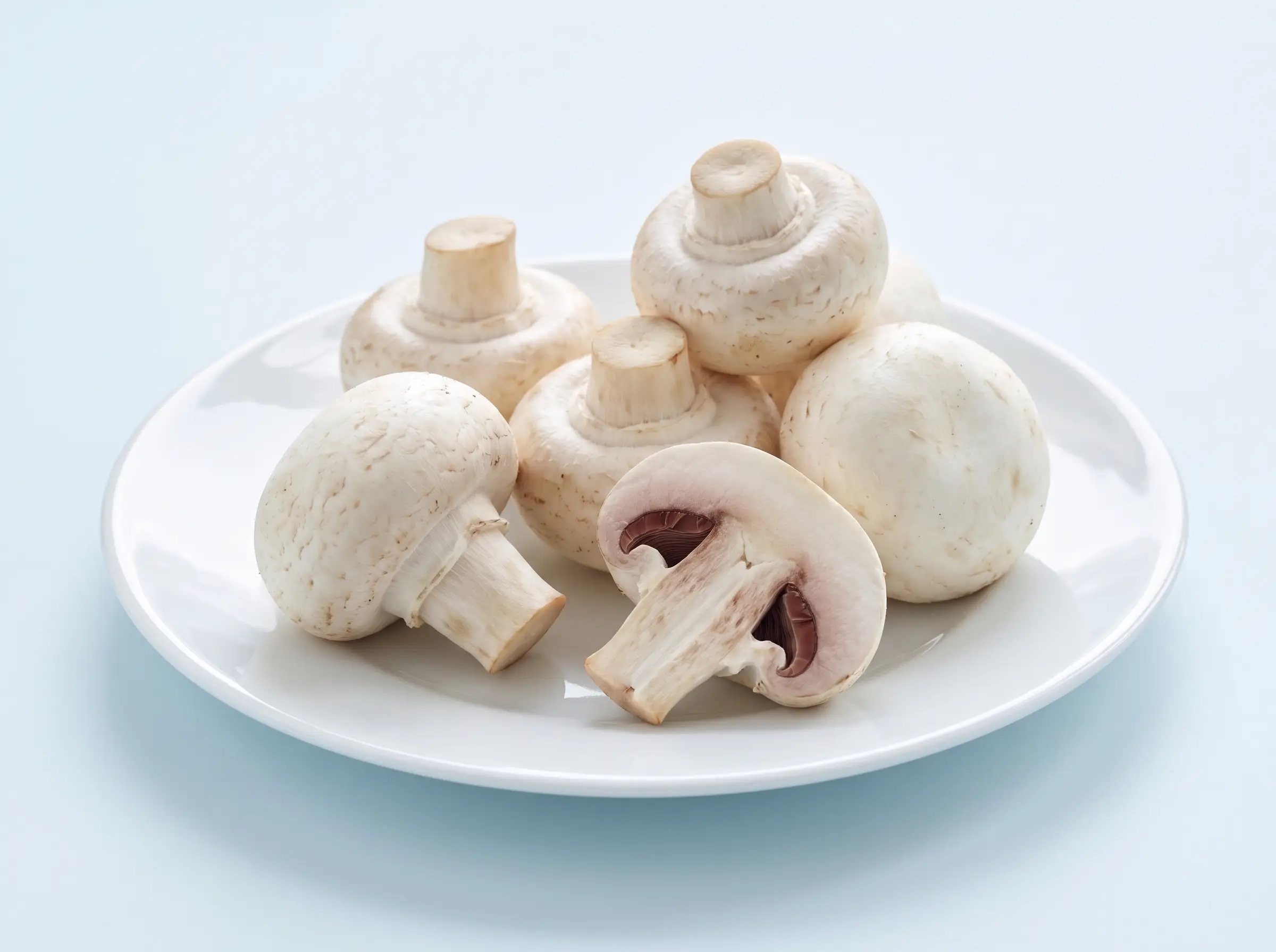 White button mushrooms