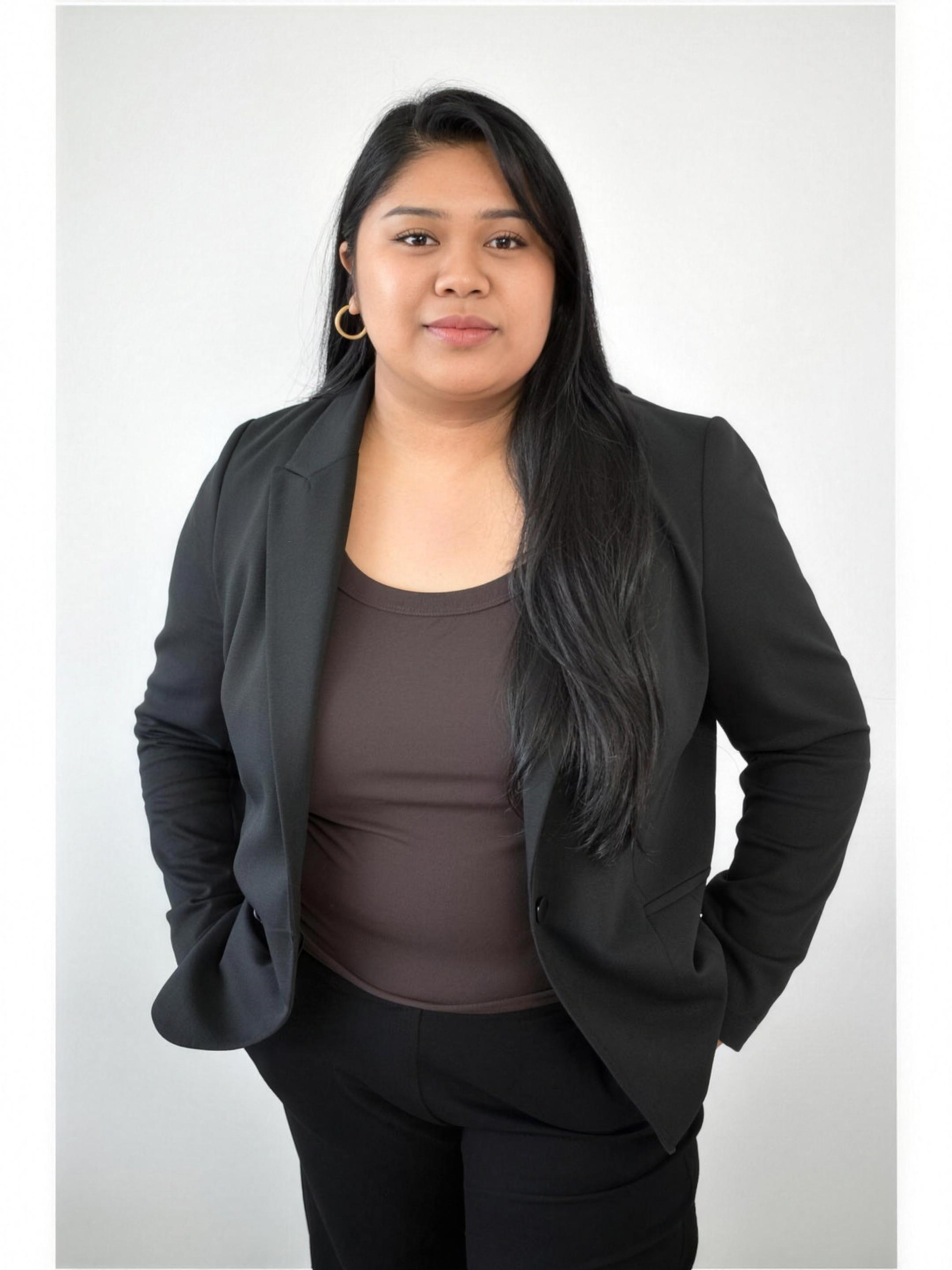 Chelsea Javier, residential real estate broker in Montreal