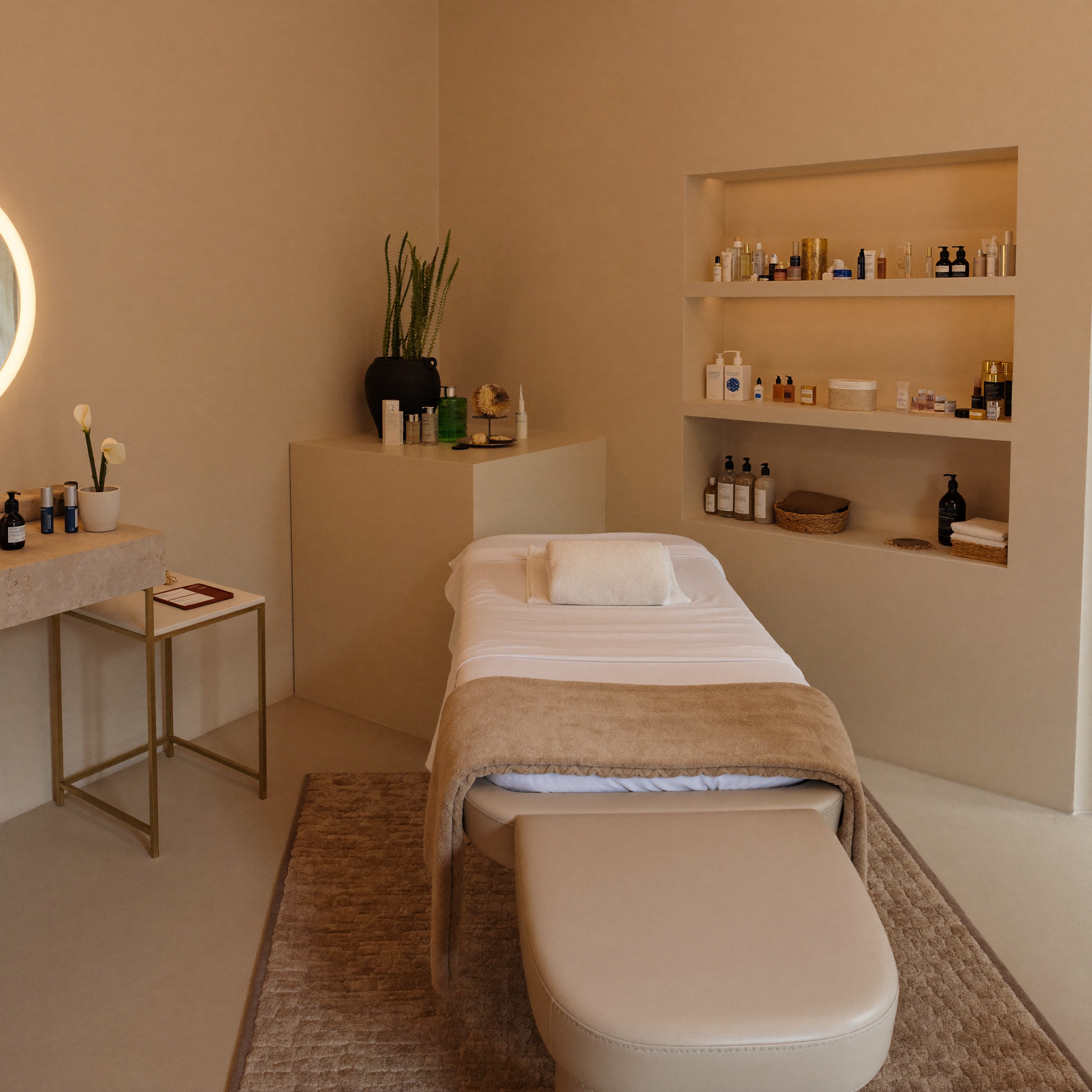 Cabine de soin élégante institut de beauté Ōskin Vincennes