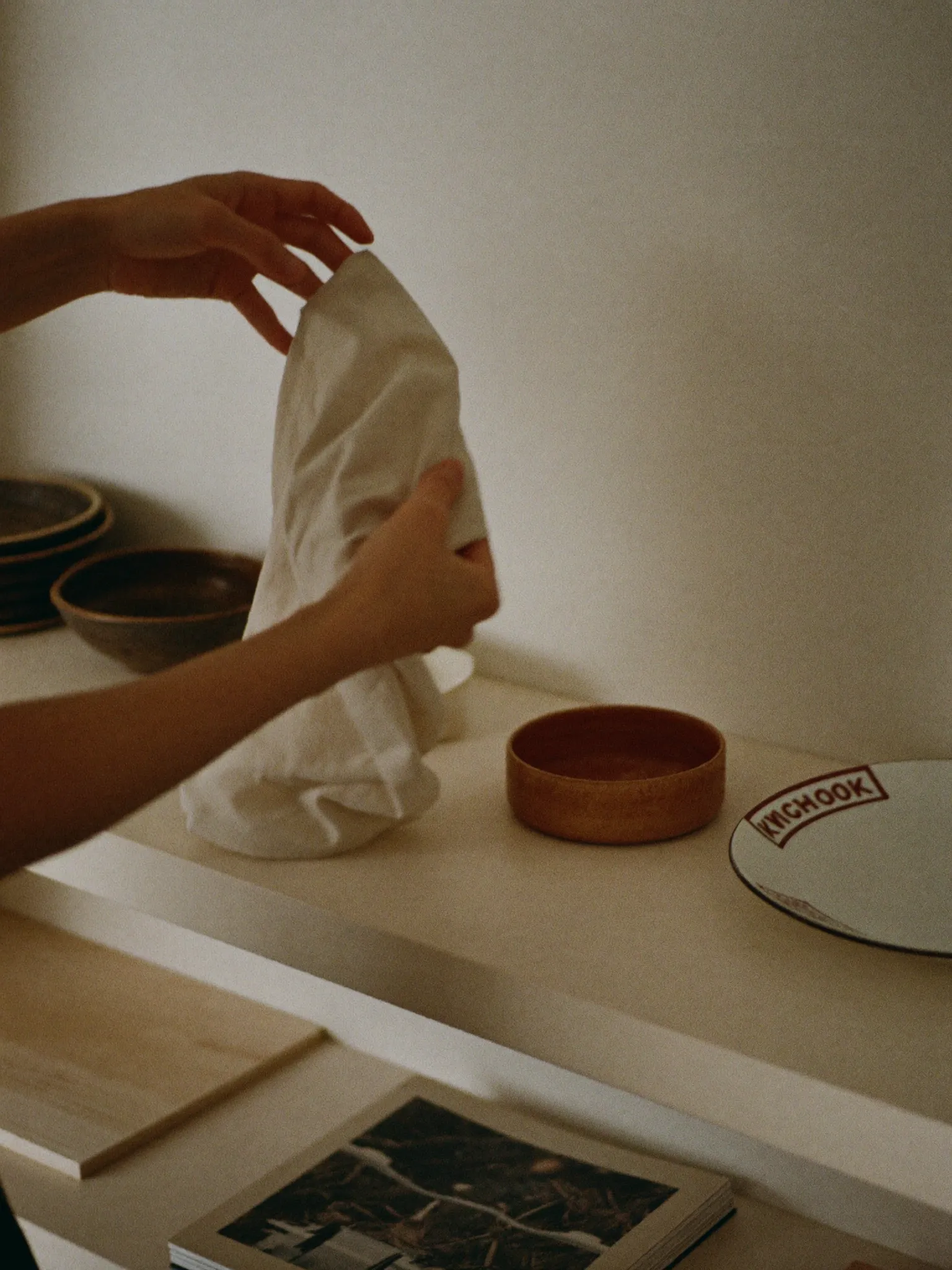 Hands styling a set