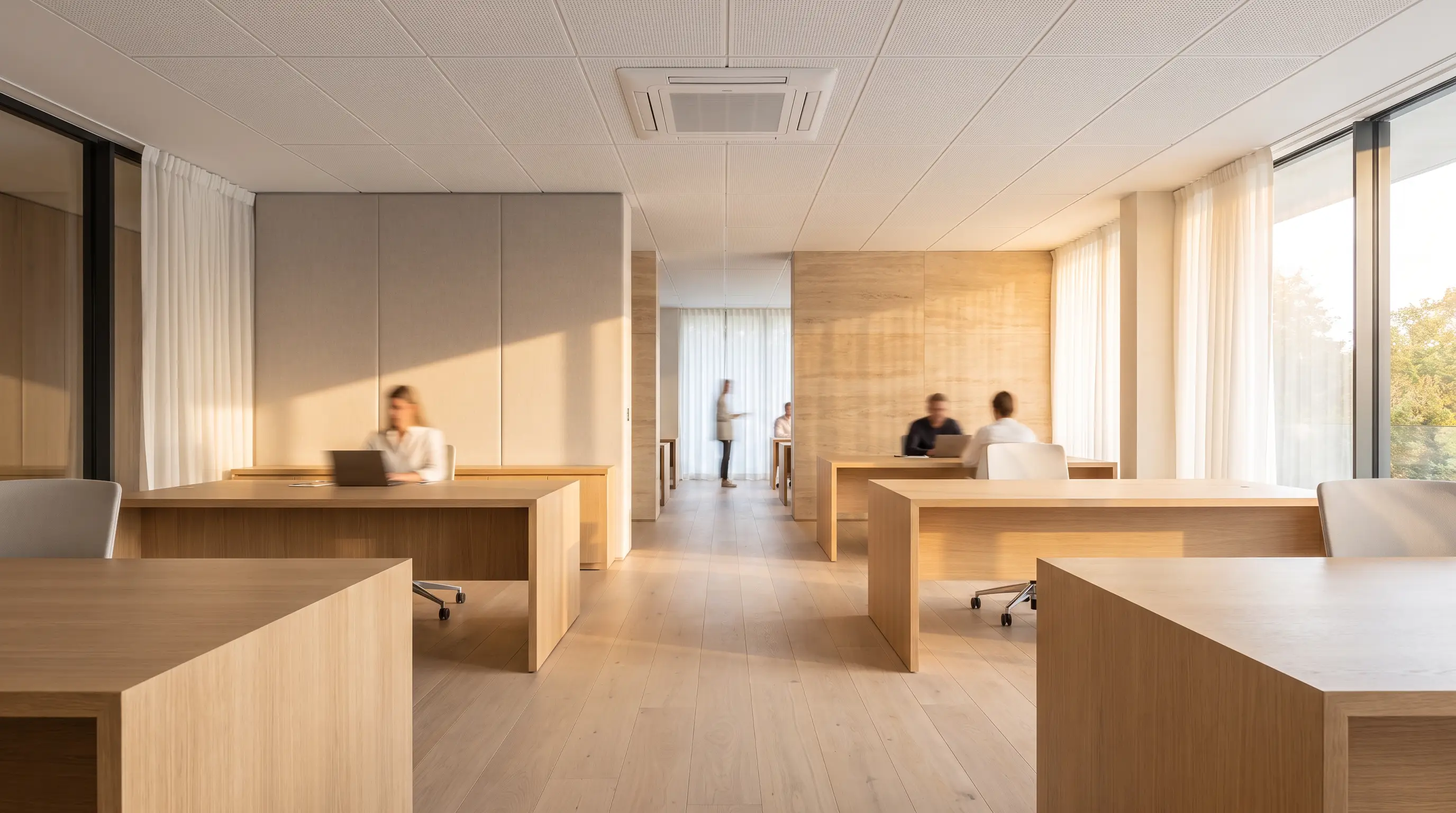 Ceiling cassette air conditioning in a refurbished office