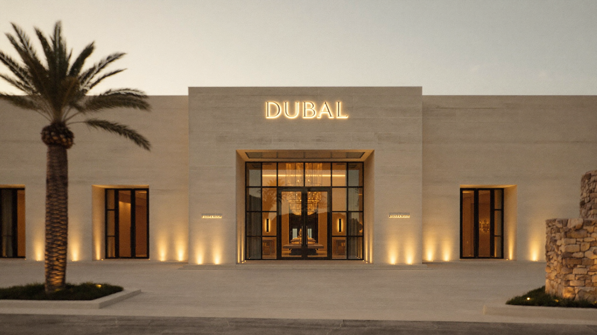 Five-star hotel entrance of ELMAX Salon & Spa Dubai