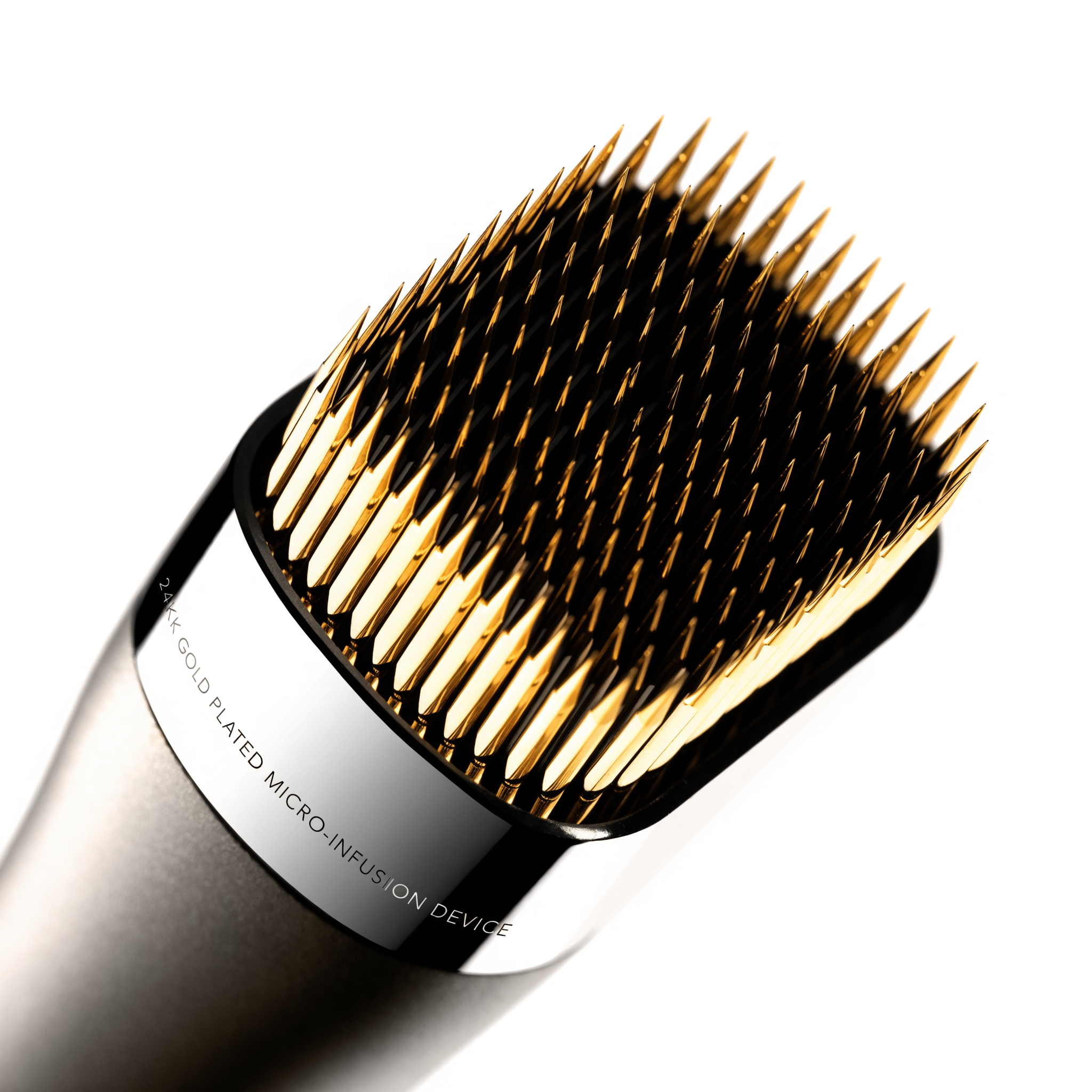 Close-up of Oorvia 24K gold-plated micro-needle technology